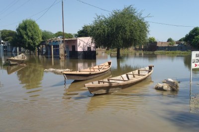 People affected by floods in Chad are using canoes as means of transport to be able to access certain areas severely affected by the floods (file photo).